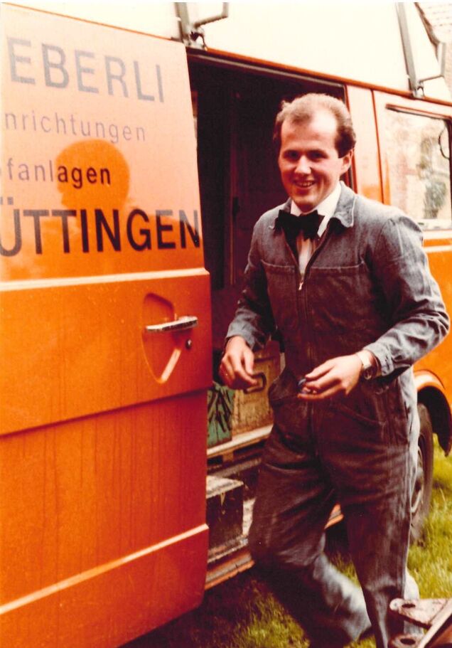 Hochzeit 26.06.1982_Spalier Eberli Güttingen.jpg