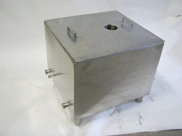 Behälter isoliert, 210l